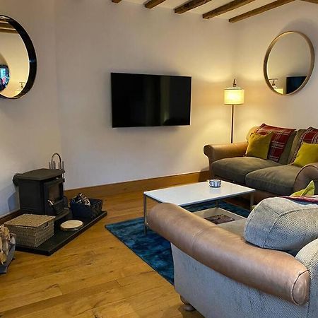 The Horners - Log Burner, Cheshire Village, Parking, Walks, Aga, Dogs Prestbury  Buitenkant foto